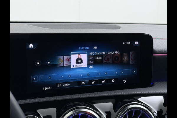 Mercedes-Benz CLA-Klasse CLA 250 e Coupé AMG Line Night | Pano Multibeam Sound Night