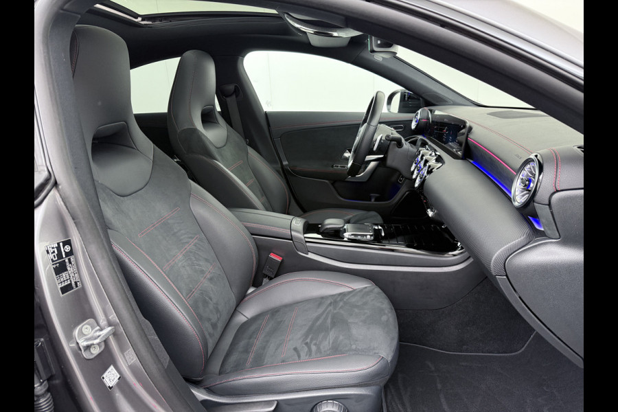 Mercedes-Benz CLA-Klasse CLA 250 e Coupé AMG Line Night | Pano Multibeam Sound Night