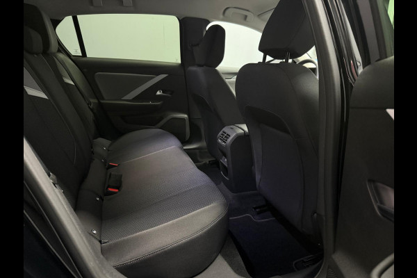 Opel Astra 1.2 Business Edition