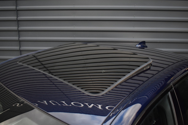 BMW 3 Serie 330e M Sport Individual | Pano | ACC | Laser Light | Memory | Harman/Kardon | Camera |