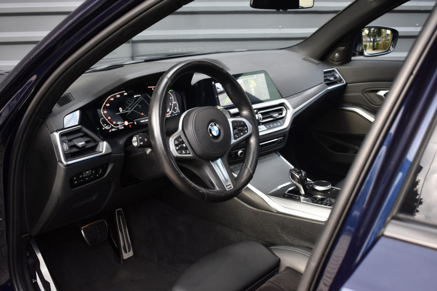 BMW 3 Serie 330e M Sport Individual | Pano | ACC | Laser Light | Memory | Harman/Kardon | Camera |