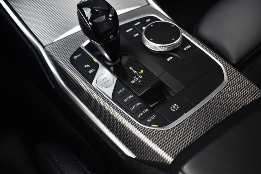 BMW 3 Serie 330e M Sport Individual | Pano | ACC | Laser Light | Memory | Harman/Kardon | Camera |