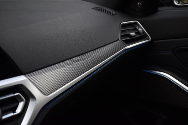 BMW 3 Serie 330e M Sport Individual | Pano | ACC | Laser Light | Memory | Harman/Kardon | Camera |