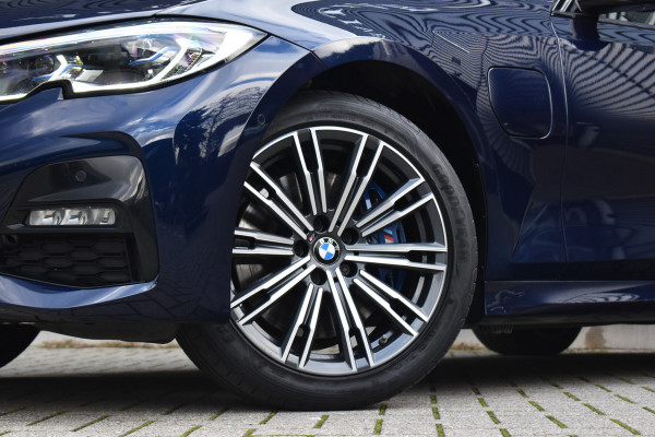 BMW 3 Serie 330e M Sport Individual | Pano | ACC | Laser Light | Memory | Harman/Kardon | Camera |