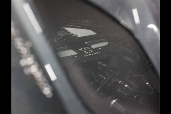 Aston Martin DBS 5.2 V12 Superleggera | B&O BeoSound - Xenon Grey