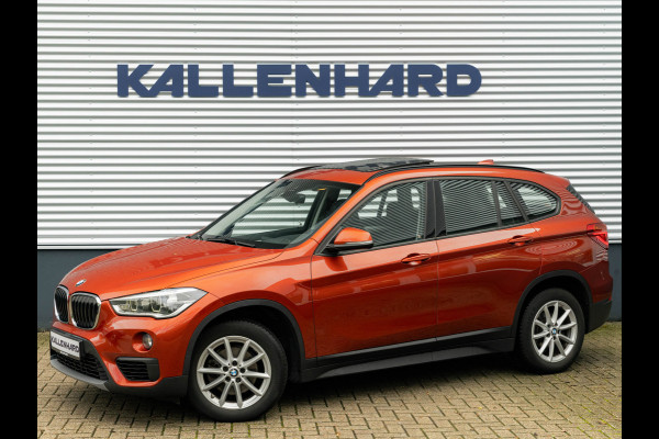 BMW X1 sDrive18i - Pano - Trekhaak - Navi Plus - LED