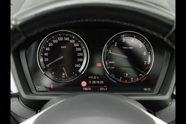 BMW X1 sDrive18i - Pano - Trekhaak - Navi Plus - LED