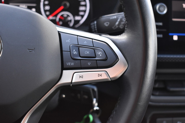 Volkswagen T-Cross 1.0 TSI Life Stoelverwarming Navigatie Automaat Parkeer camera Btw auto Carplay