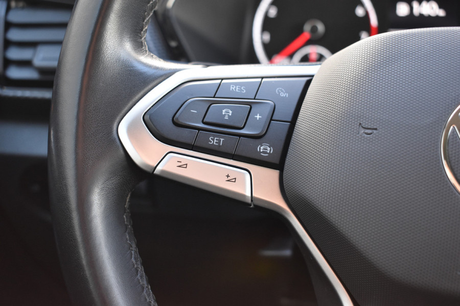 Volkswagen T-Cross 1.0 TSI Life Stoelverwarming Navigatie Automaat Parkeer camera Btw auto Carplay