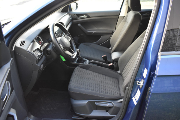 Volkswagen T-Cross 1.0 TSI Life Stoelverwarming Navigatie Automaat Parkeer camera Btw auto Carplay