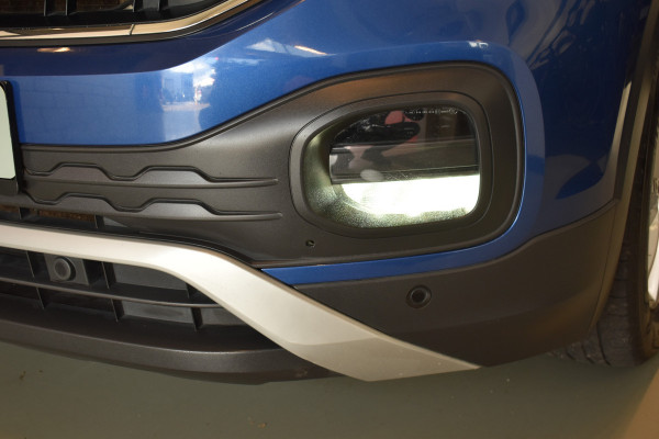 Volkswagen T-Cross 1.0 TSI Life Stoelverwarming Navigatie Automaat Parkeer camera Btw auto Carplay