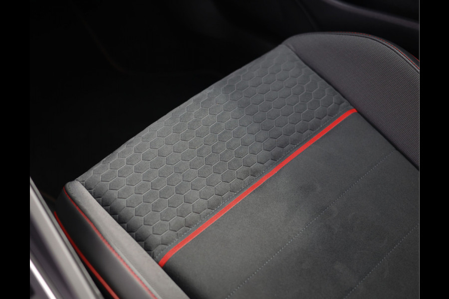 Volkswagen Golf GTI Clubsport Edition 45 | VW Garantie 11/26 - Akrapovic - Pano