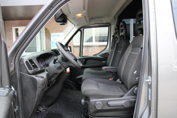 Iveco Daily 35S21H 3.0 410 / Automaat / Dubbel cabine / L4 / 6 persoons / Trekhaak / 3500 trekgewicht