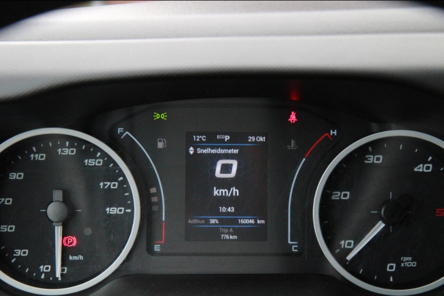 Iveco Daily 35S21H 3.0 410 / Automaat / Dubbel cabine / L4 / 6 persoons / Trekhaak / 3500 trekgewicht