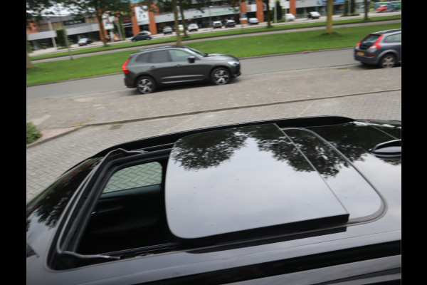 Volvo XC40 Recharge P8 AWD R-Design / SOH 92%