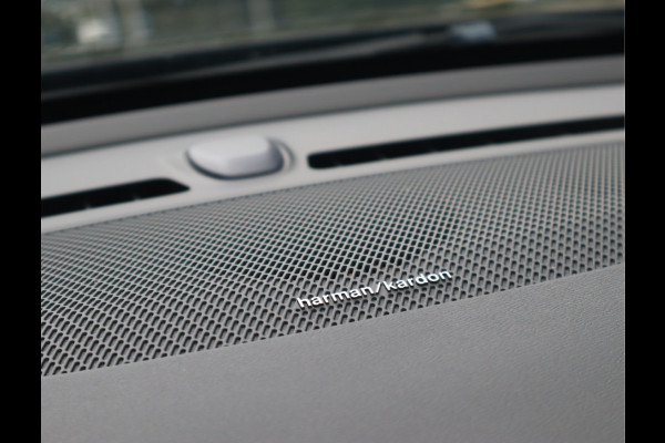 Volvo XC40 Recharge P8 AWD R-Design / SOH 92%