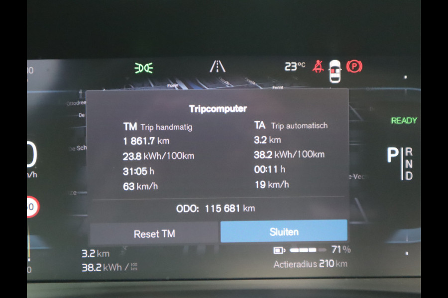 Volvo XC40 Recharge P8 AWD R-Design / SOH 92%