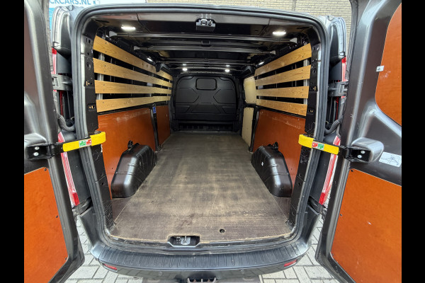 Ford Transit Custom 300 2.0 TDCI 130PK EURO 6 L2H1 Limited Automaat/CarPlay/trekhaak Ford Transit Custom 300 2.0 TDCI 130PK EURO 6 L2H1 Limited Automaat/CarPlay/trekhaak