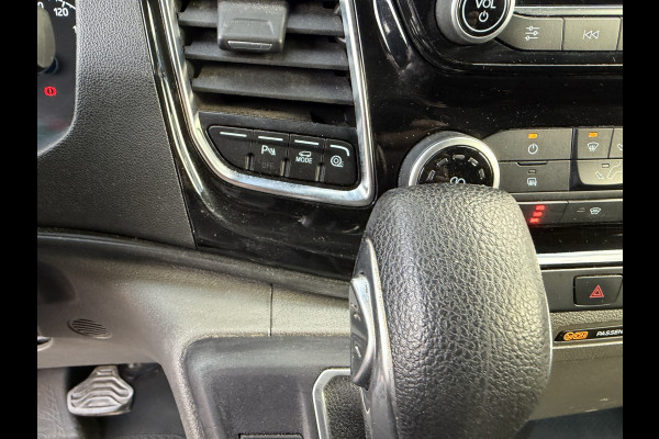 Ford Transit Custom 300 2.0 TDCI 130PK EURO 6 L2H1 Limited Automaat/CarPlay/trekhaak Ford Transit Custom 300 2.0 TDCI 130PK EURO 6 L2H1 Limited Automaat/CarPlay/trekhaak
