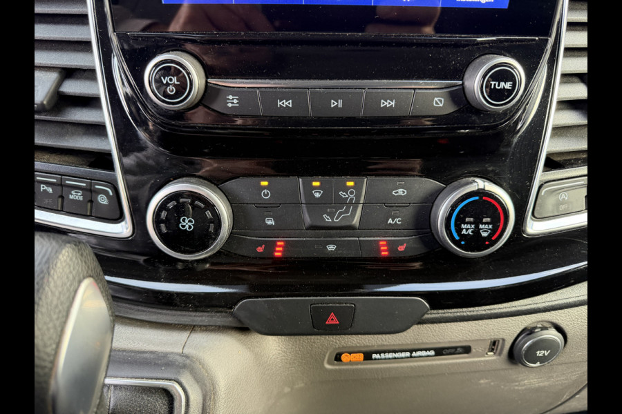 Ford Transit Custom 300 2.0 TDCI 130PK EURO 6 L2H1 Limited Automaat/CarPlay/trekhaak Ford Transit Custom 300 2.0 TDCI 130PK EURO 6 L2H1 Limited Automaat/CarPlay/trekhaak