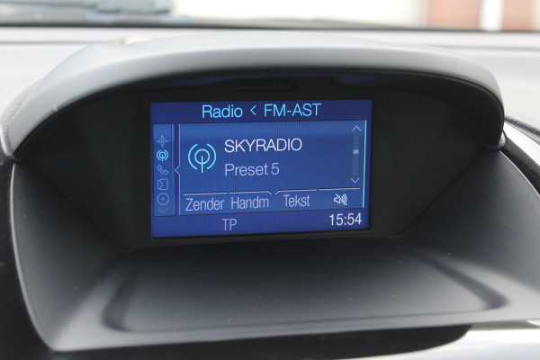 Ford B-MAX 1.0 EcoBoost Titanium / Trekhaak / Camera / Navigatie / Parkeerhulp V+A / 16'' / Bluetooth / Cruise Control