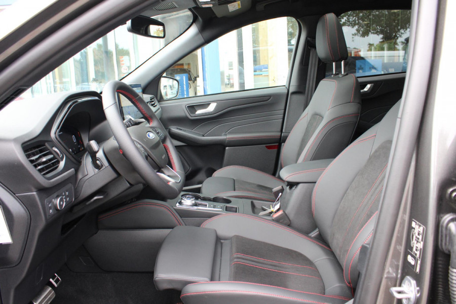 Ford Kuga 2.5 PHEV ST-Line X | Voorraad! | Panorama Dak | Elektrische Trekhaak | Winterpack | Matrix LED | Adaptive Cruise Control |