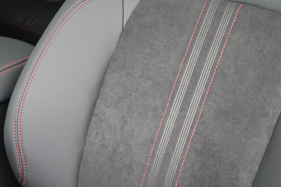 Ford Kuga 2.5 PHEV ST-Line X | Voorraad! | Panorama Dak | Elektrische Trekhaak | Winterpack | Matrix LED | Adaptive Cruise Control |