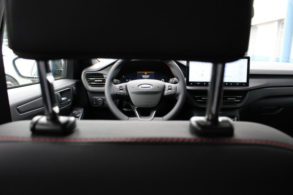 Ford Kuga 2.5 PHEV ST-Line X | Voorraad! | Panorama Dak | Elektrische Trekhaak | Winterpack | Matrix LED | Adaptive Cruise Control |