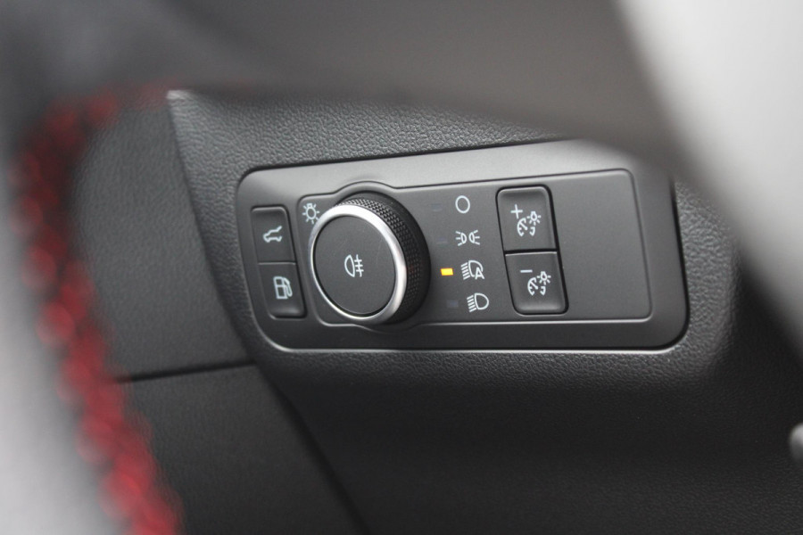 Ford Kuga 2.5 PHEV ST-Line X | Voorraad! | Panorama Dak | Elektrische Trekhaak | Winterpack | Matrix LED | Adaptive Cruise Control |