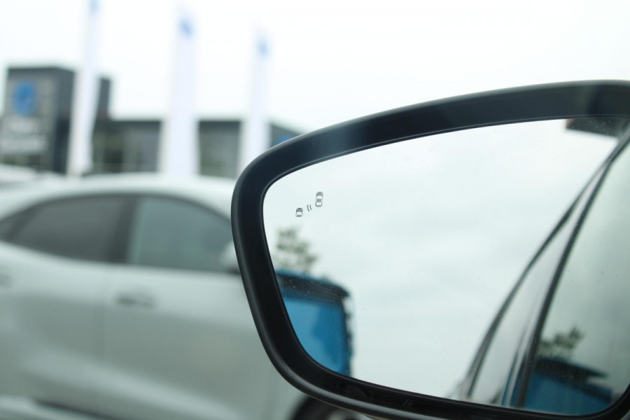 Ford Kuga 2.5 PHEV ST-Line X | Voorraad! | Panorama Dak | Elektrische Trekhaak | Winterpack | Matrix LED | Adaptive Cruise Control |