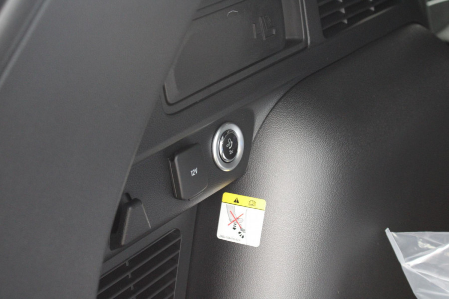 Ford Kuga 2.5 PHEV ST-Line X | Voorraad! | Panorama Dak | Elektrische Trekhaak | Winterpack | Matrix LED | Adaptive Cruise Control |