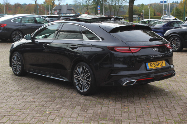 Kia ProCeed 1.4 T-GDI GT-PlusLine / Panoramadak / Camera / Keyless / JBL / 18'' / Apple CarPlay / Stuur+Stoelverwarming / DAB / Dodehoek / ACC