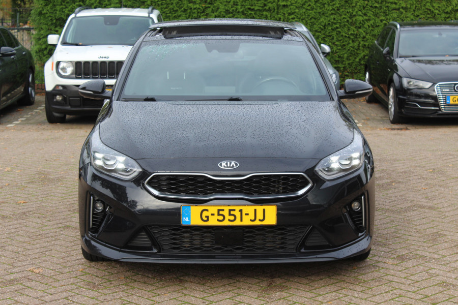 Kia ProCeed 1.4 T-GDI GT-PlusLine / Panoramadak / Camera / Keyless / JBL / 18'' / Apple CarPlay / Stuur+Stoelverwarming / DAB / Dodehoek / ACC
