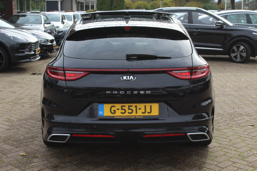 Kia ProCeed 1.4 T-GDI GT-PlusLine / Panoramadak / Camera / Keyless / JBL / 18'' / Apple CarPlay / Stuur+Stoelverwarming / DAB / Dodehoek / ACC