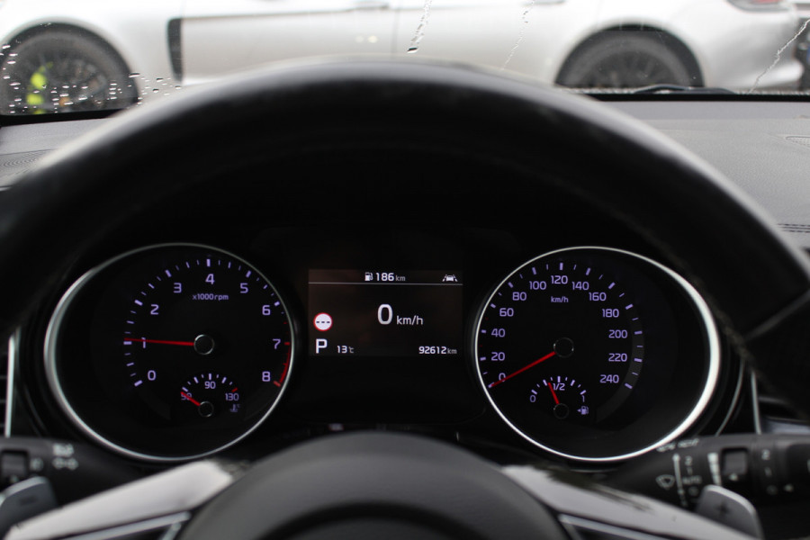 Kia ProCeed 1.4 T-GDI GT-PlusLine / Panoramadak / Camera / Keyless / JBL / 18'' / Apple CarPlay / Stuur+Stoelverwarming / DAB / Dodehoek / ACC