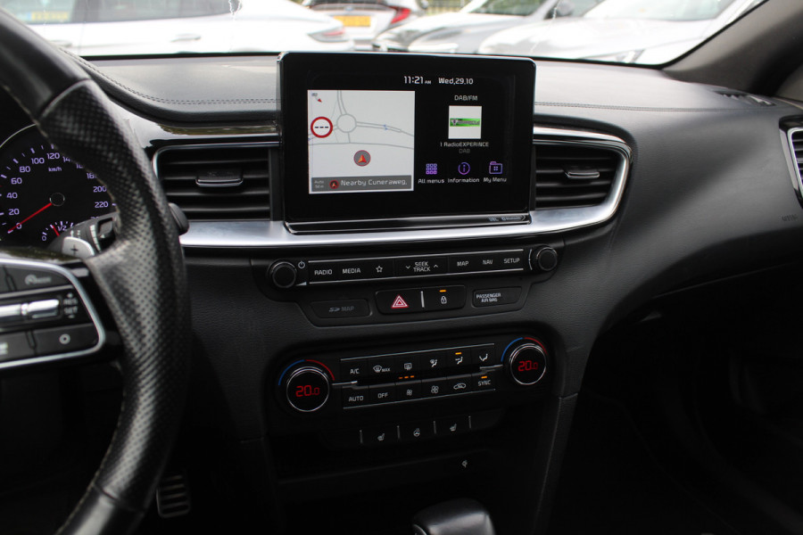 Kia ProCeed 1.4 T-GDI GT-PlusLine / Panoramadak / Camera / Keyless / JBL / 18'' / Apple CarPlay / Stuur+Stoelverwarming / DAB / Dodehoek / ACC