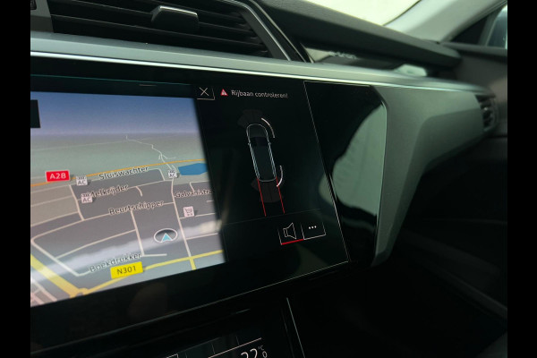 Audi e-tron e-tron 50 quattro Launch edition plus 71 kWh NL-AUTO | LEDER | PANODAK | MEMORY | Audi e-tron e-tron 50 quattro Launch edition plus 71 kWh NL-AUTO | LEDER | PANODAK | MEMORY |