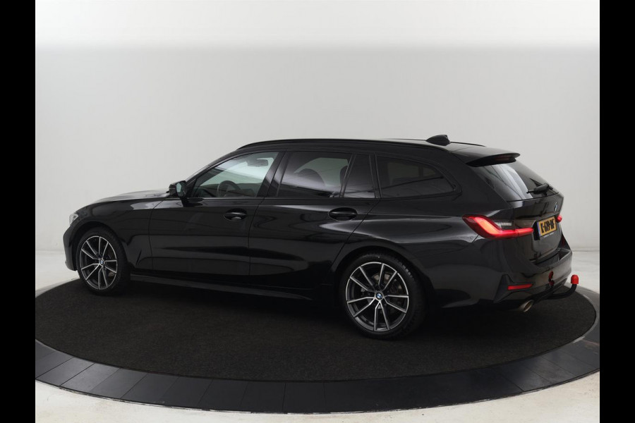 BMW 3-serie 320i High Executive | Sport Line | Leder | Harman/Kardon | Trekhaak | Stoelverwarming | Carplay | Sfeerverlichting | Navigatie | Live Cockpit | Full LED | 18'' | Parkeerhulp BMW 3-serie 320i High Executive | Sport Line | Leder | Harman/Kardon | Trekhaak | Stoelverwarming | Carplay | Sfeerverlichting | Navigatie | Live Cockpit | Full LED | 18'' | Parkeerhulp