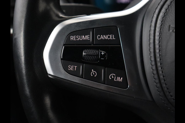 BMW 3-serie 320i High Executive | Sport Line | Leder | Harman/Kardon | Trekhaak | Stoelverwarming | Carplay | Sfeerverlichting | Navigatie | Live Cockpit | Full LED | 18'' | Parkeerhulp BMW 3-serie 320i High Executive | Sport Line | Leder | Harman/Kardon | Trekhaak | Stoelverwarming | Carplay | Sfeerverlichting | Navigatie | Live Cockpit | Full LED | 18'' | Parkeerhulp