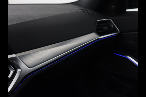 BMW 3-serie 320i High Executive | Sport Line | Leder | Harman/Kardon | Trekhaak | Stoelverwarming | Carplay | Sfeerverlichting | Navigatie | Live Cockpit | Full LED | 18'' | Parkeerhulp BMW 3-serie 320i High Executive | Sport Line | Leder | Harman/Kardon | Trekhaak | Stoelverwarming | Carplay | Sfeerverlichting | Navigatie | Live Cockpit | Full LED | 18'' | Parkeerhulp
