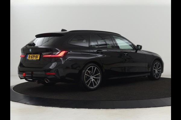 BMW 3-serie 320i High Executive | Sport Line | Leder | Harman/Kardon | Trekhaak | Stoelverwarming | Carplay | Sfeerverlichting | Navigatie | Live Cockpit | Full LED | 18'' | Parkeerhulp BMW 3-serie 320i High Executive | Sport Line | Leder | Harman/Kardon | Trekhaak | Stoelverwarming | Carplay | Sfeerverlichting | Navigatie | Live Cockpit | Full LED | 18'' | Parkeerhulp