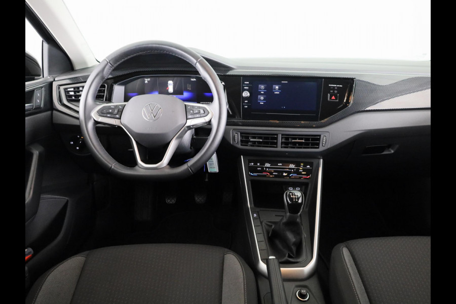Volkswagen Polo 1.0 TSI Life Edition 95 pk | Verlengde garantie | Navigatie via App | Parkeersensoren achter | Achteruitrijcamera | Autom. airco |