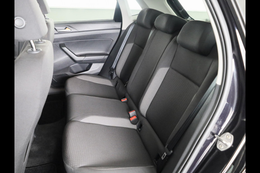 Volkswagen Polo 1.0 TSI Life Edition 95 pk | Verlengde garantie | Navigatie via App | Parkeersensoren achter | Achteruitrijcamera | Autom. airco |