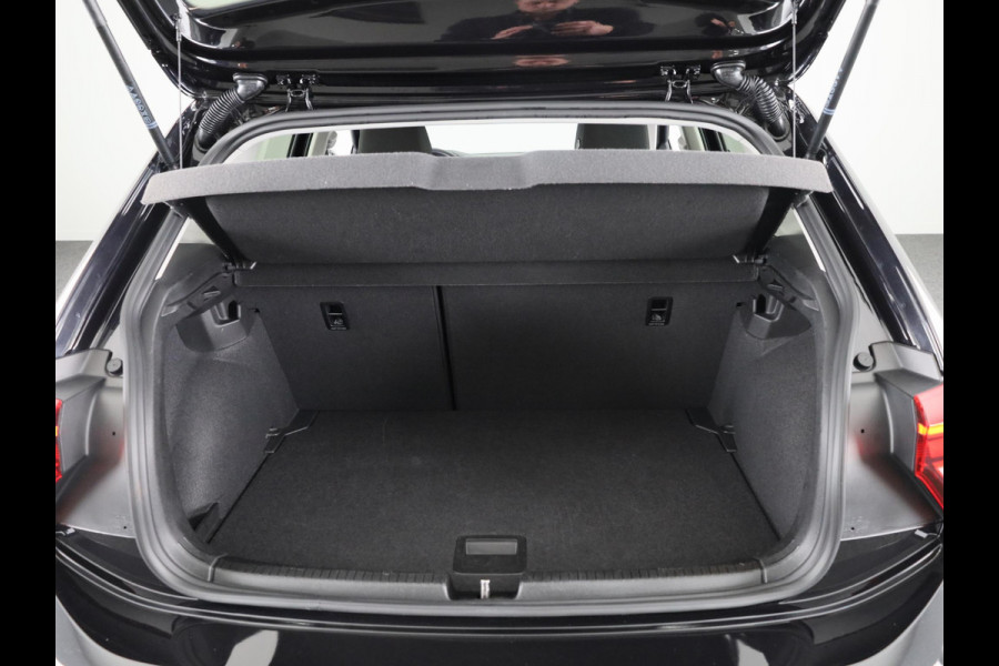 Volkswagen Polo 1.0 TSI Life Edition 95 pk | Verlengde garantie | Navigatie via App | Parkeersensoren achter | Achteruitrijcamera | Autom. airco |