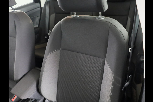 Volkswagen Polo 1.0 TSI Life Edition 95 pk | Verlengde garantie | Navigatie via App | Parkeersensoren achter | Achteruitrijcamera | Autom. airco |
