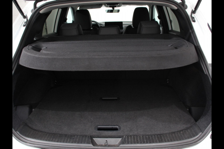 Nissan QASHQAI 1.3 MHEV Automaat N-Connecta | Navigatie | Climate Control | Sfeerverlichting | Camera 360 | Led | Dab | Verwarmde voorstoelen | Adaptive Cruise Control | Digitale Cockpit | Lichtmetalen Velgen Nissan QASHQAI 1.3 MHEV Automaat N-Connecta | Navigatie | Climate Control | Sfeerverlichting | Camera 360 | Led | Dab | Verwarmde voorstoelen | Adaptive Cruise Control | Digitale Cockpit | Lichtmetalen Velgen