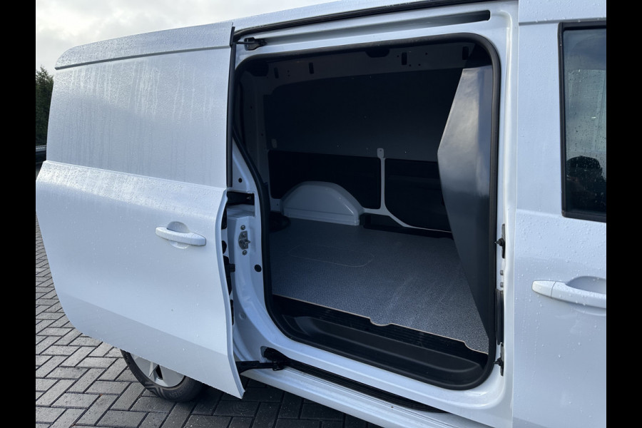 Nissan Townstar N-Connecta TEKNA L2H1 / 45 kWh / 100% Elektrisch / Fabrieksgarantie / 4.368 km / Camera / ECC / Cruise / Apple carplay / Android Nissan Townstar N-Connecta TEKNA L2H1 / 45 kWh / 100% Elektrisch / Fabrieksgarantie / 4.368 km / Camera / ECC / Cruise / Apple carplay / Android