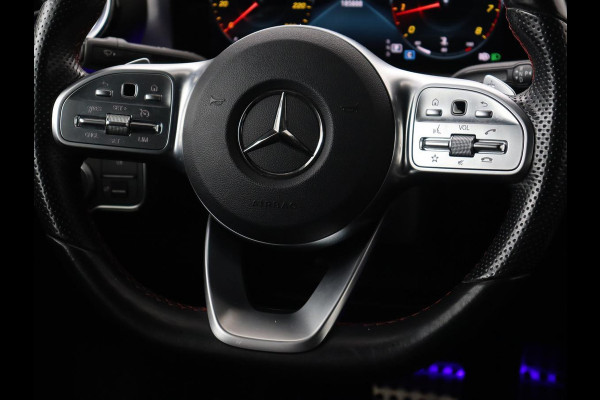 Mercedes-Benz A-Klasse 200 AMG | Panoramadak | Carplay | Memory | Matrix LED | Leder/Alcantara | Keyless | Sfeerverlichting | Camera | Park Assist | Navigatie | Widescreen