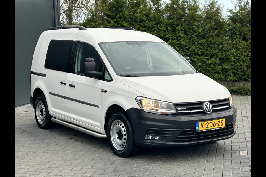 Volkswagen Caddy 2.0 TDI 123 PK / L1H1 / 4x4 / 4Motion / 1e EIG. / ACHTERKLEP / TREKHAAK / INRICHTING / AIRCO / CRUISE / NAVI / APPLE CARPLAY