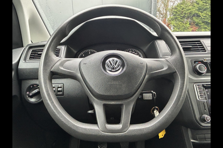 Volkswagen Caddy 2.0 TDI 123 PK / L1H1 / 4x4 / 4Motion / 1e EIG. / ACHTERKLEP / TREKHAAK / INRICHTING / AIRCO / CRUISE / NAVI / APPLE CARPLAY